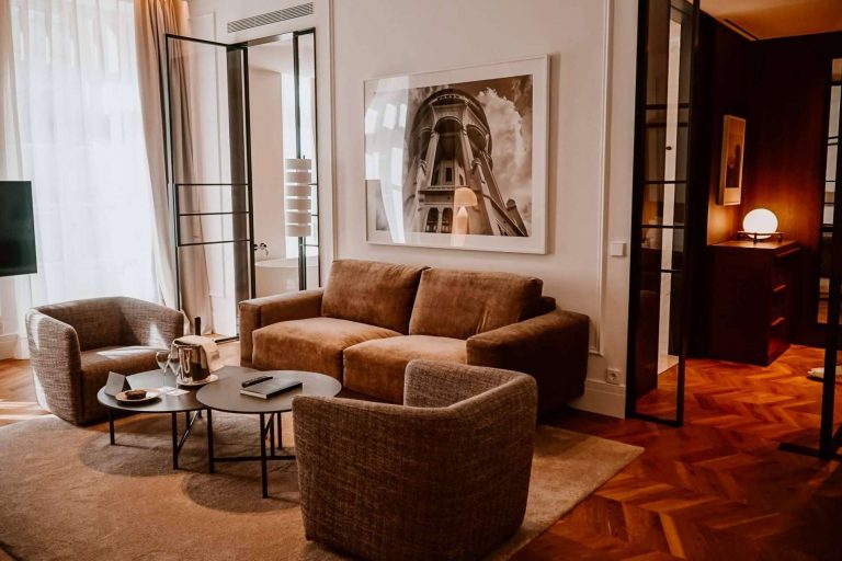 Keilley Lee Marques, la influencer que permite conocer el Kozmo Luxury Hotel & Spa Budapest