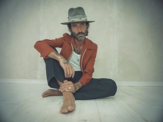 Leiva en 'Llegará' con Catalina García de Monsieur Periné 3 Leiva Catalina García Llegará