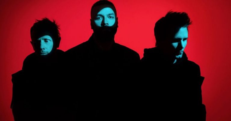 Muse en 'Compliance', su nuevo single