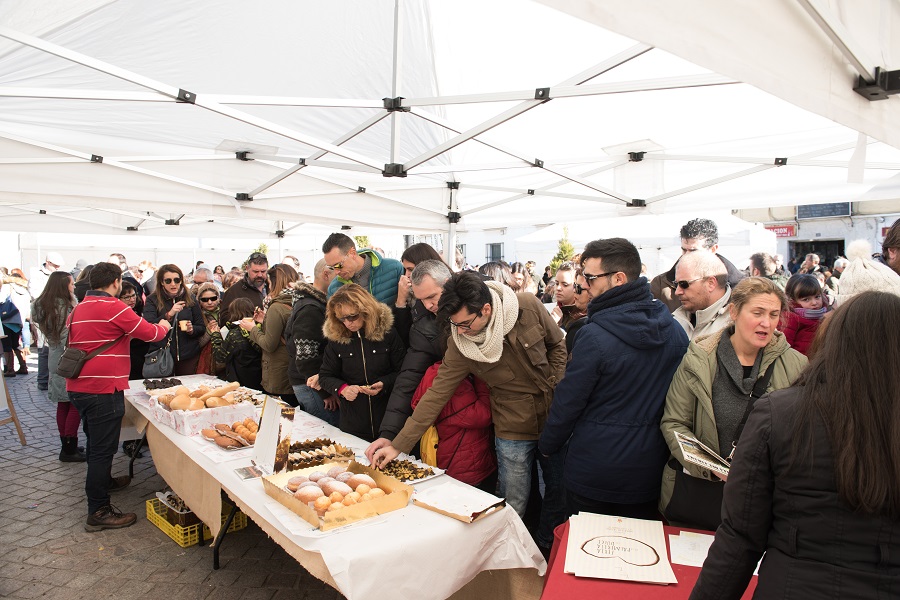Palmeras de chocolate: el pueblo de España donde se hacen las mejores