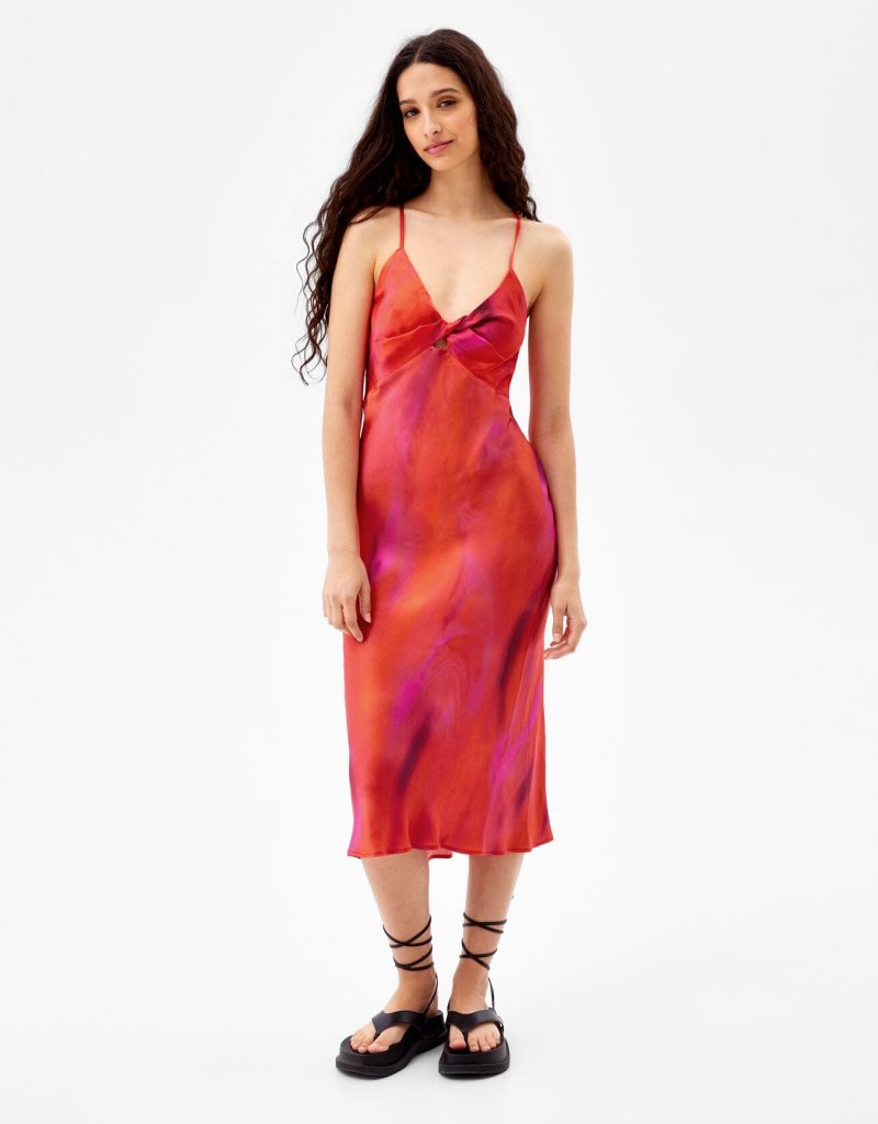 Bershka: 10 básicos llenos de color para esta primavera 128 Bershka: 10 básicos llenos de color para esta primavera