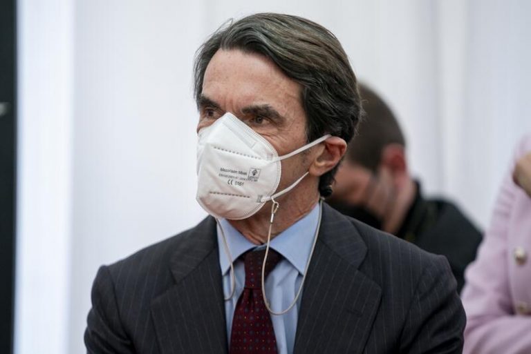 Aznar da positivo en Covid e intervendrá por videoconferencia en el congreso del PP