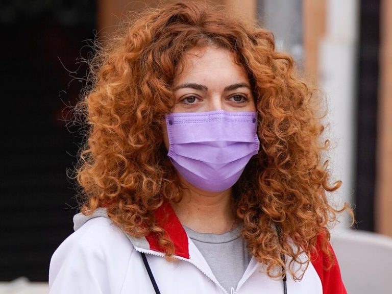 Sofía Cristo no quiere enseñar su nueva cara tras hacerse varios retoques