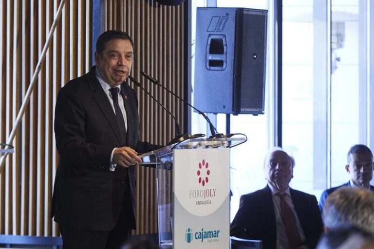 Planas anuncia novedades para la PAC la próxima semana tras recibir observaciones de Bruselas