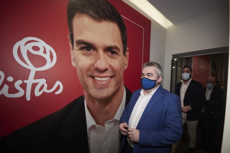 Santos Cerdán responde a Feijóo sobre bajar los impuestos y le reta a que explique de dónde quiere recortar