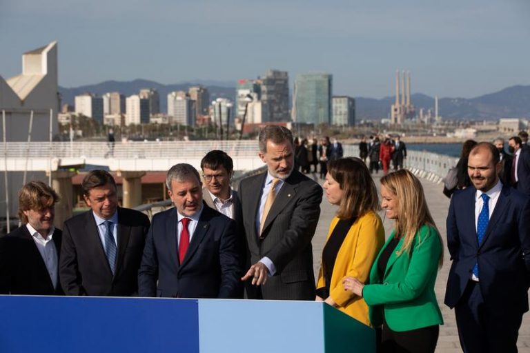 El Rey visita el Puerto Olímpico de Barcelona para conocer su plan de transformación