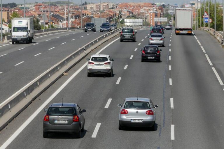 DGT prevé 3,7 millones de desplazamientos por carretera en la primera fase de Semana Santa