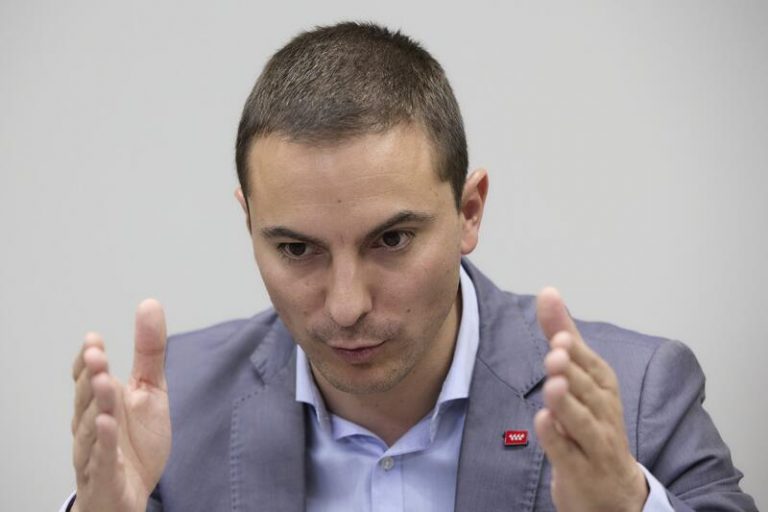 Lobato plantea una auditoría rigurosa de los contratos de urgencia para la compra de material médico en pandemia