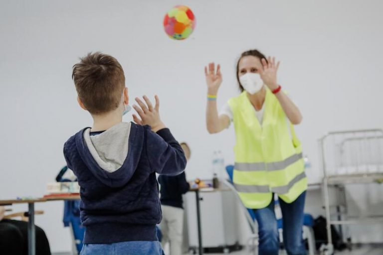 La Región de Murcia ya ha escolarizado a más de medio millar de menores procedentes de Ucrania