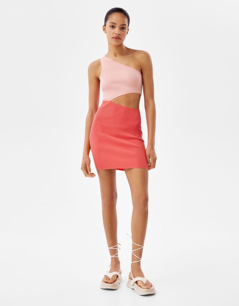 Bershka: 10 básicos llenos de color para esta primavera 129 Bershka: 10 básicos llenos de color para esta primavera