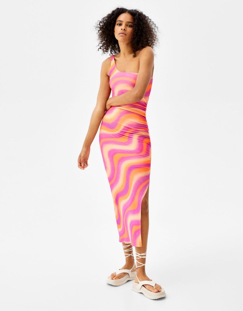 Bershka: 10 básicos llenos de color para esta primavera 133 Bershka: 10 básicos llenos de color para esta primavera