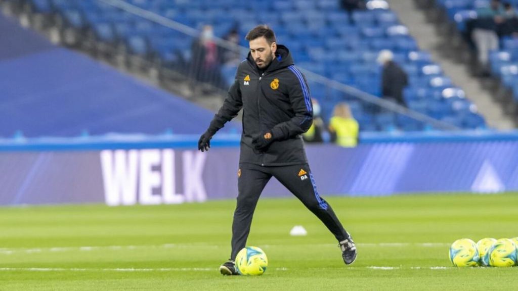 Carlo le ha inculcado muchos valores del fútbol