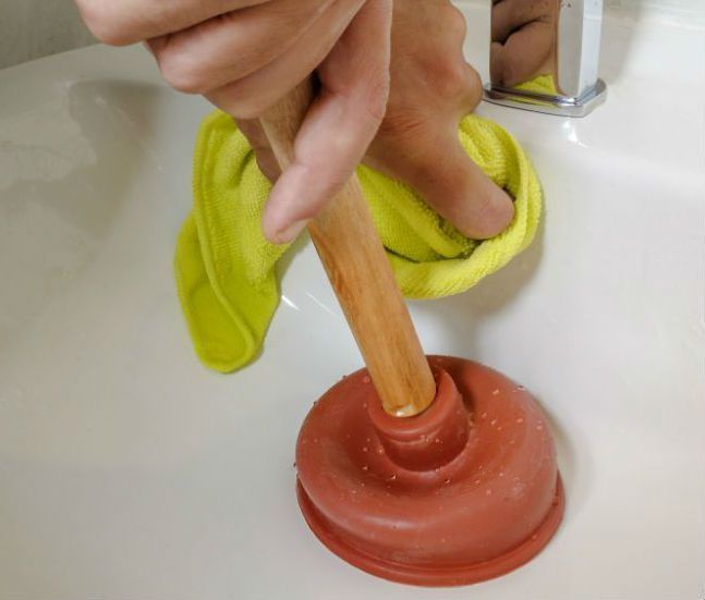 Cómo hacer un desatascador casero