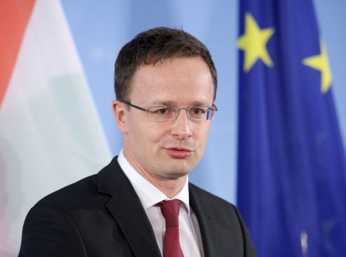 EuropaPress_4276528_filed_04_april_2016_berlin_hungarian_minister_of_foreign_affairs_peter