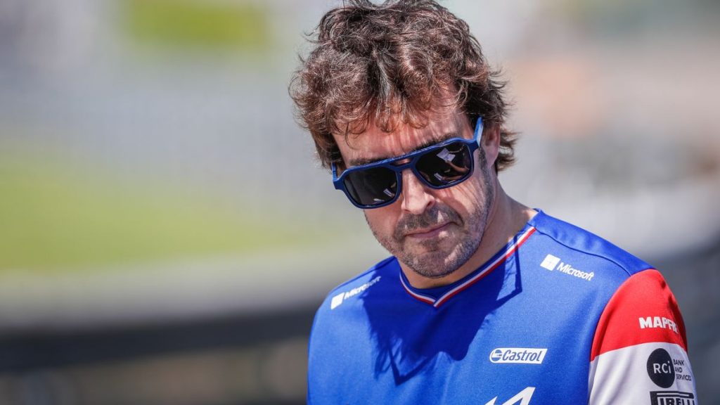 Fernando Alonso no se enfrasca en qué equipo estará más adelante