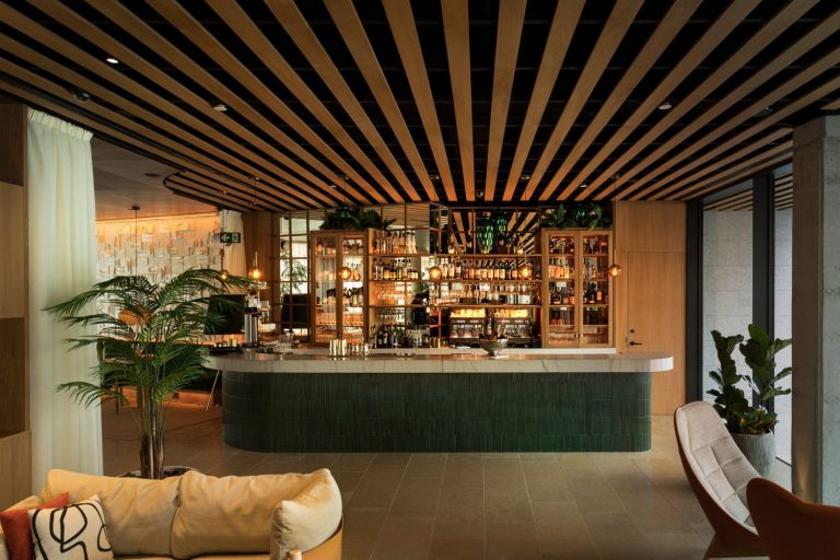 Mar Mía, un chiringuito urbano con los mejores arroces levantinos sin salir de Madrid