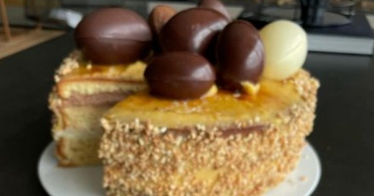 La mona de Pascua de Jordi Cruz le da mil vueltas a la receta original