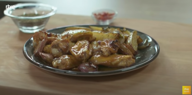 La receta de alitas de pollo a los 100 ajos de los Hermanos Torres que querrás emular en tu casa