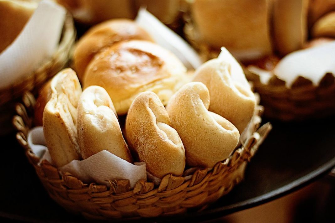 La receta ultrafácil para hacer pan en el microondas