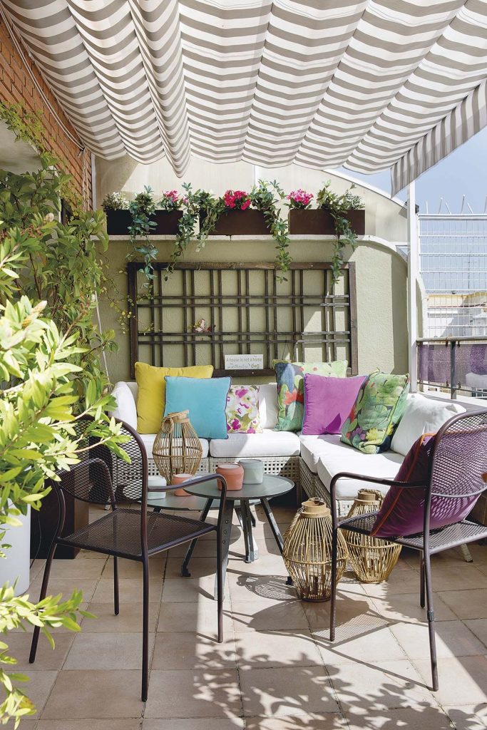 El interior de tu terraza oculta de manera artificial