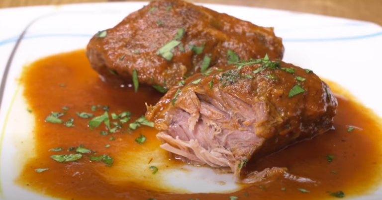 Las carrilleras como nunca las has comido: con salsa de tomate