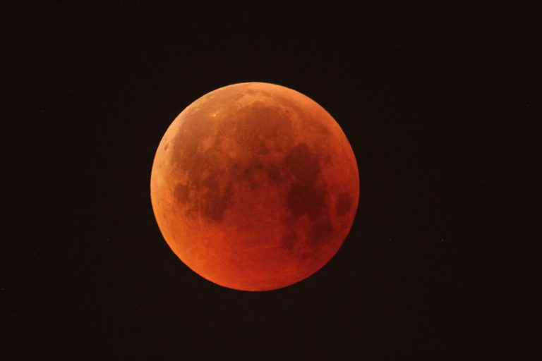 El Castell de Montjuïc abre por primera vez desde 1905 para ver el eclipse solar total de 2026 en Barcelona