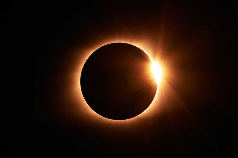 Eclipse solar: los 10 pueblos de Castilla y León para ver la totalidad