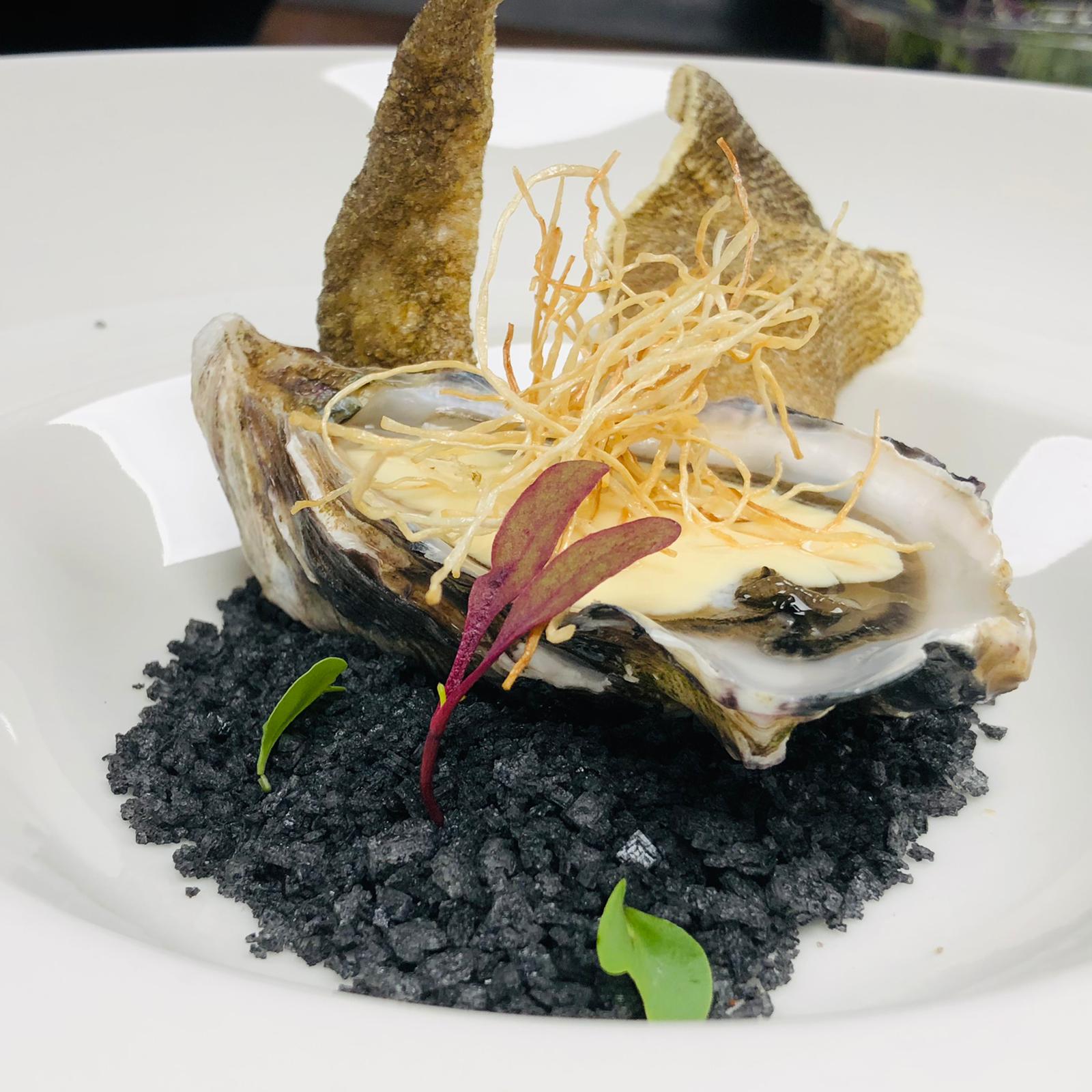 Ostra Sorlut de purrusalda vizcaina y su crujiente.