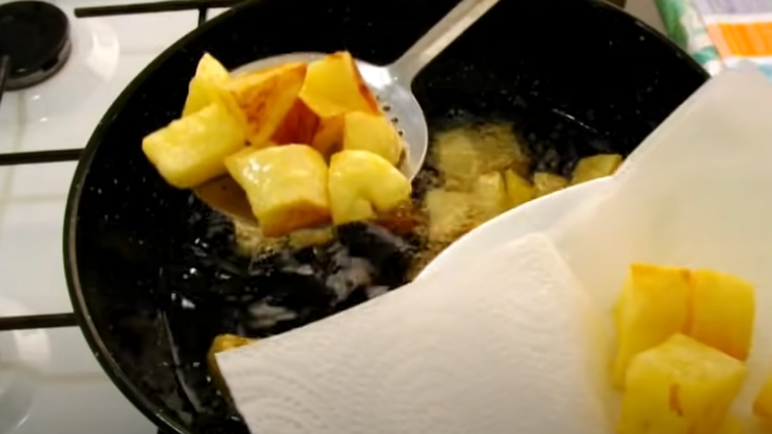 Patatas viudas los ingredientes que necesita este plato curiosón