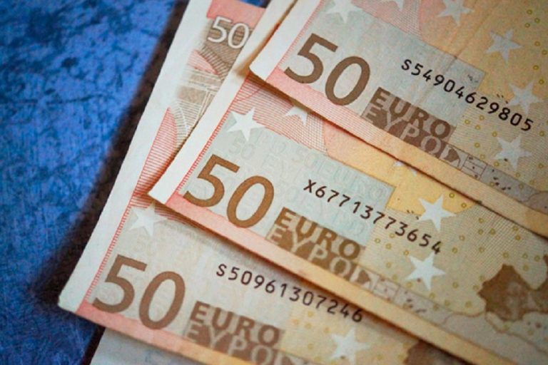 De qué están hechos los billetes y otras curiosidades del dinero que no sabes