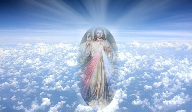 ¿Cuáles son los beneficios de alabar y adorar a Dios cada día?