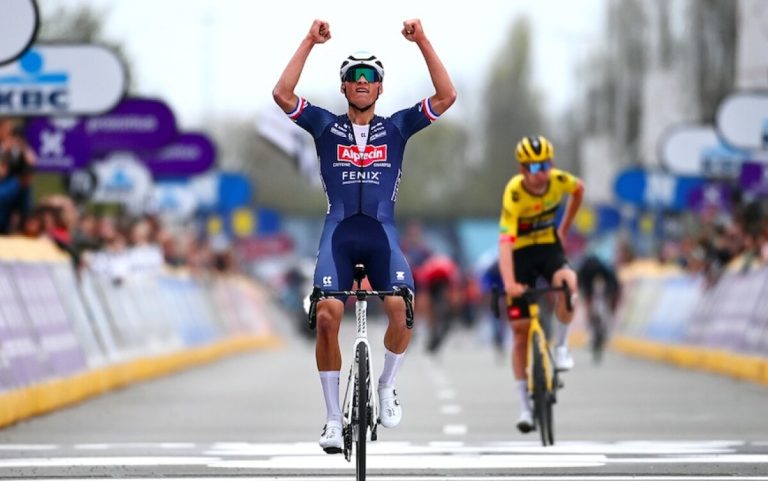 Van der Poel logra su segundo cetro en Flandes tras un épico mano a mano con Pogacar