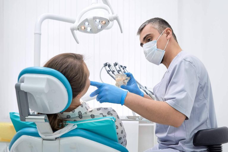 Una clínica con última tecnología en composites estratificados, Corrales Dental