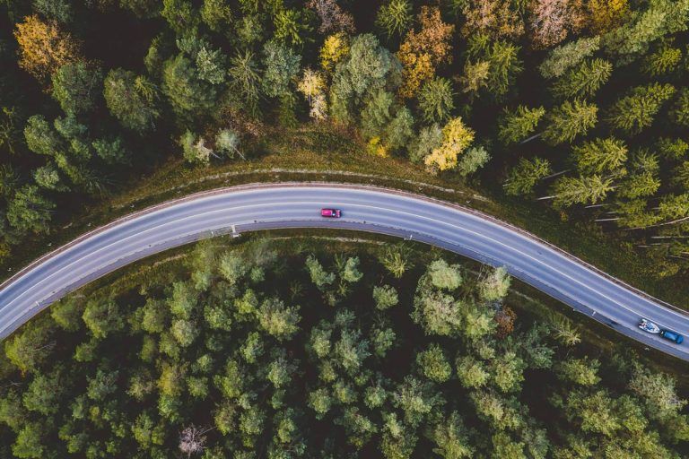 ¿Qué hay que saber antes de comprar un coche de segunda mano?, según los expertos de Radikal Cars