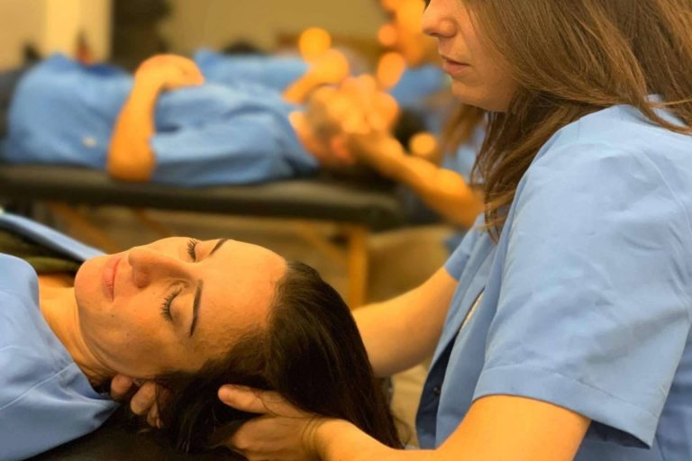 ¿Cómo puede ayudar un osteópata en la prevención de patologías?, por el Instituto IIOA