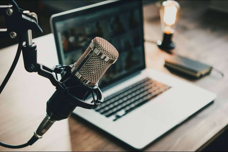 CursosPodcast.com ayuda a hacer podcast para empresa