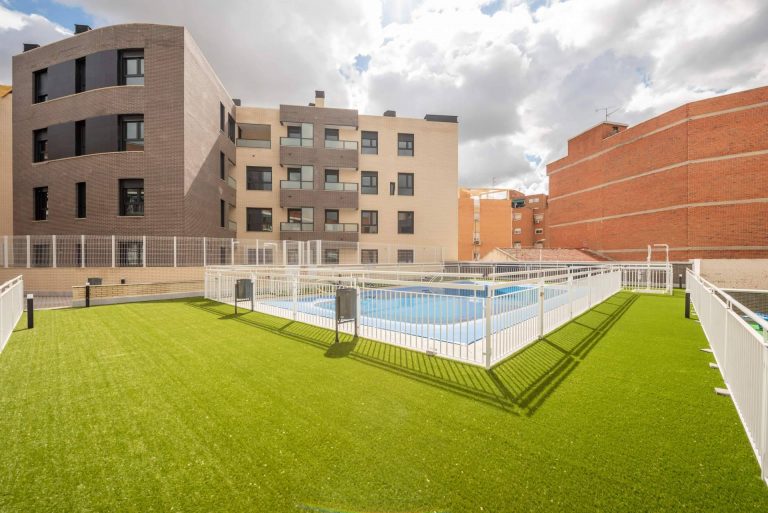 Las normas para una piscina comunitaria en una propiedad horizontal, por Bazán Abogados