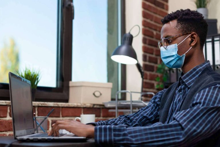 Las pruebas del detective para despedir a un trabajador de baja