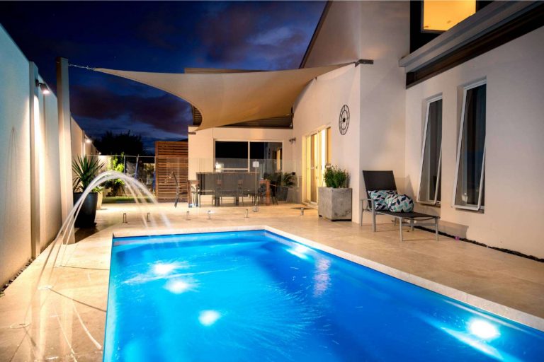 Las ventajas del foco 100 % relleno de resina de Warmpool