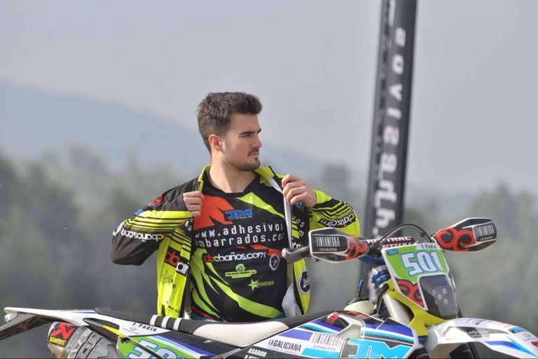 Encontrar chalecos para enduro y motocross en ADHESIVOSEMBARRADOS