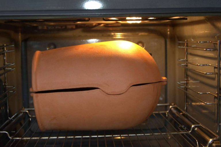 SUCUS ofrece hornos de barro que favorecen la cocina saludable