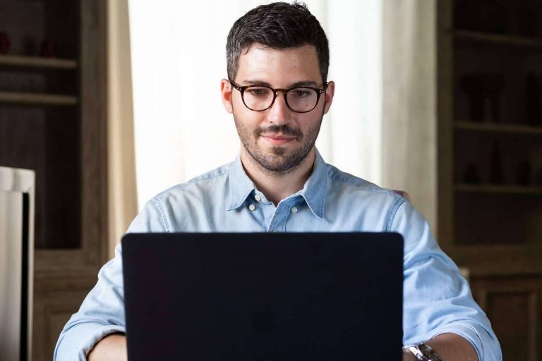 ¿Cuáles son las cualidades de una agencia de Google Ads y las ventajas de tenerla disponible cerca en Barcelona?