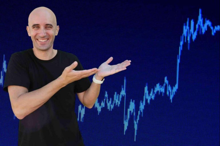 ¿Qué es la Incubadora de traders?, un proyecto para formar profesionales con Víctor Gómez