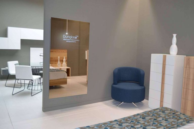 Duriglass ofrece fabricación a medida para proyectos personalizados en comercios