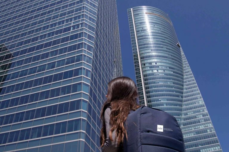 Uno de los más prestigiosos MBA del mercado se encuentra en ESIE Business School, la escuela de negocios del insigne CES Cardenal Cisneros