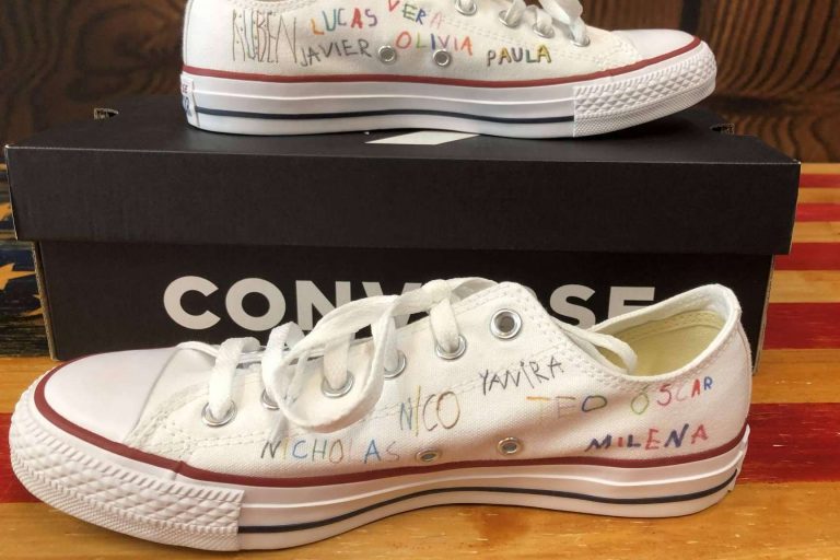 Comprar zapatillas personalizadas en AMM Aerografía