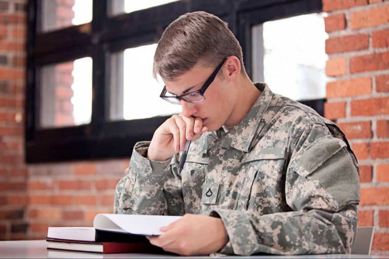 ¿Cómo convalidar el SLP de inglés en las Fuerzas Armadas?, por Varona’s Institute