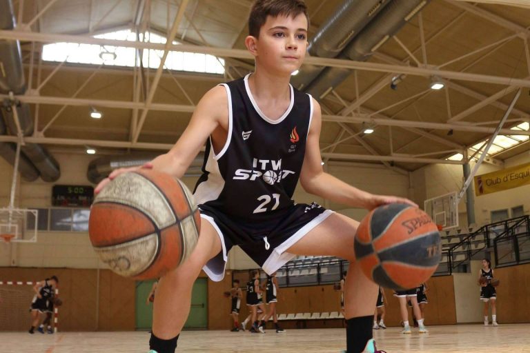 Mejorar la técnica en un centro de tecnificación de baloncesto, como ITW Sport