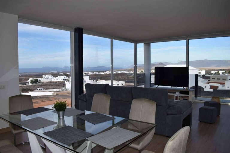 Reformas integrales en Lanzarote, por Ana Martínez Arquitectos