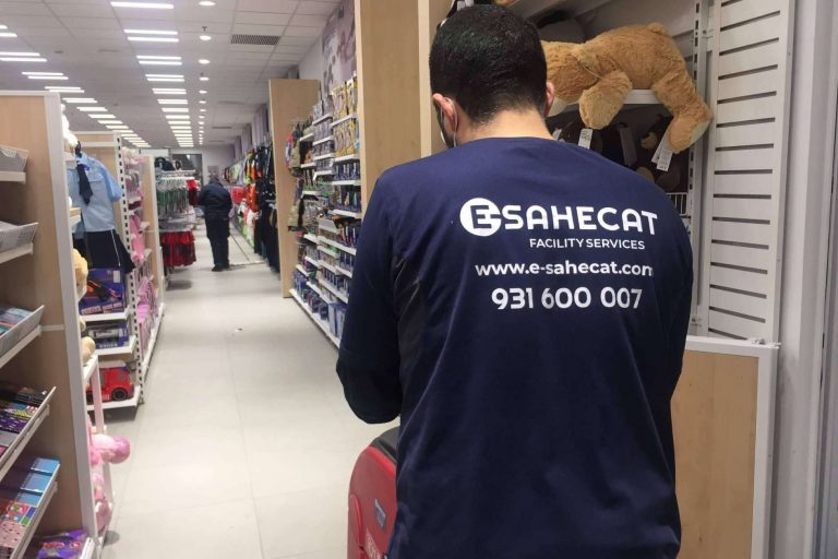 E-SAHECAT ofrece servicios de limpieza en centros comerciales
